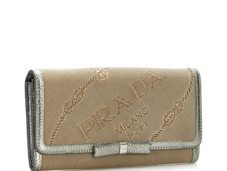 Prada Canapa Logo Bifold Long Wallet XhEnCv Online now